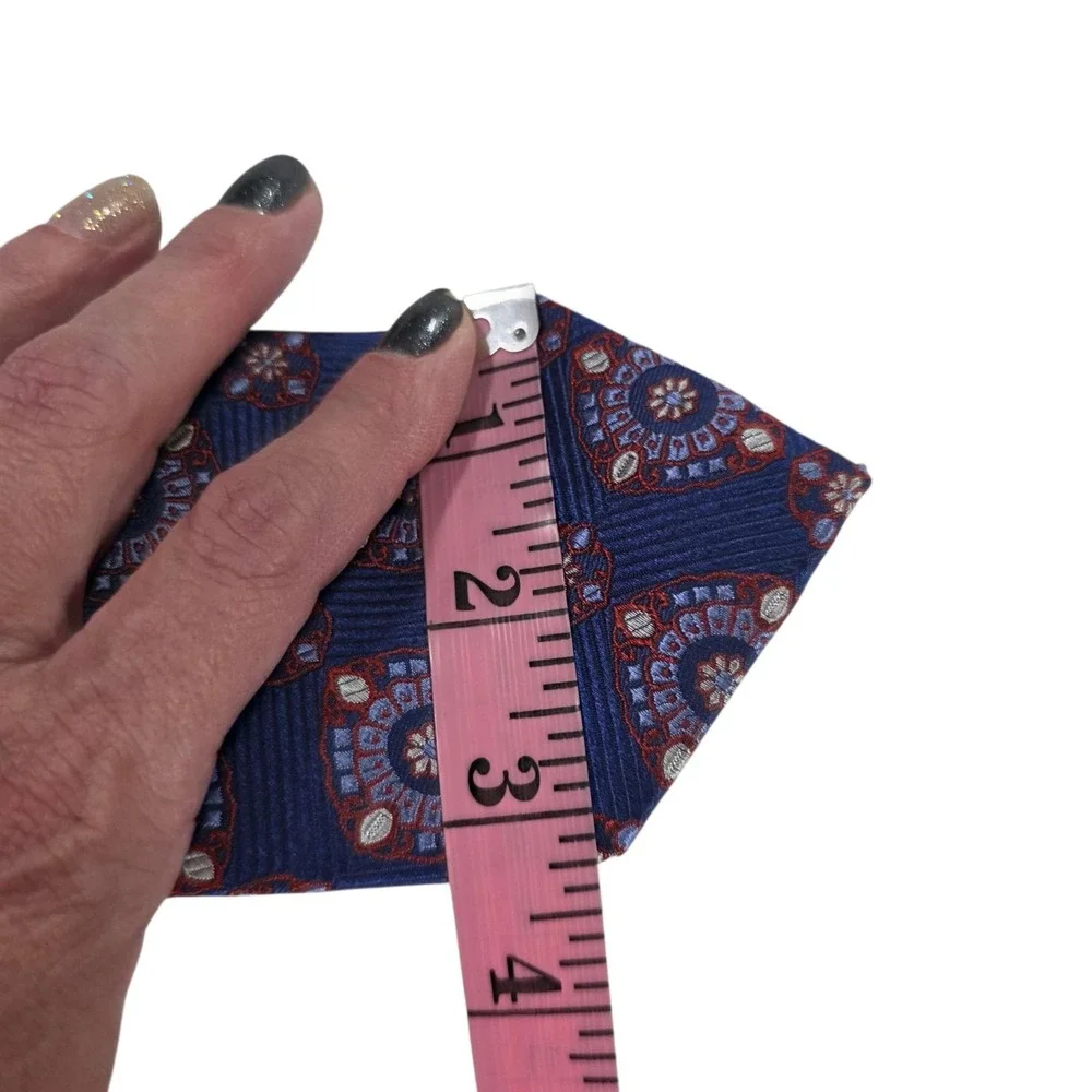 JOS. A. BANK RESERVE Men's Necktie Blue‎ Floral Silk 58 Inch Length Luxury